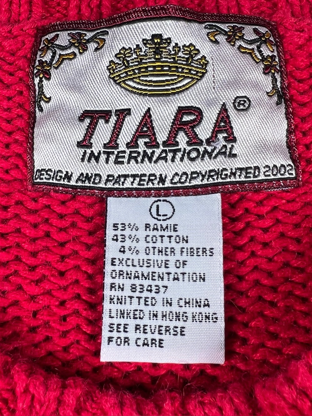 Tiara Holiday Christmas Sweater Santa Embroidered Vintage Red Pullover Large - Picture 3 of 11